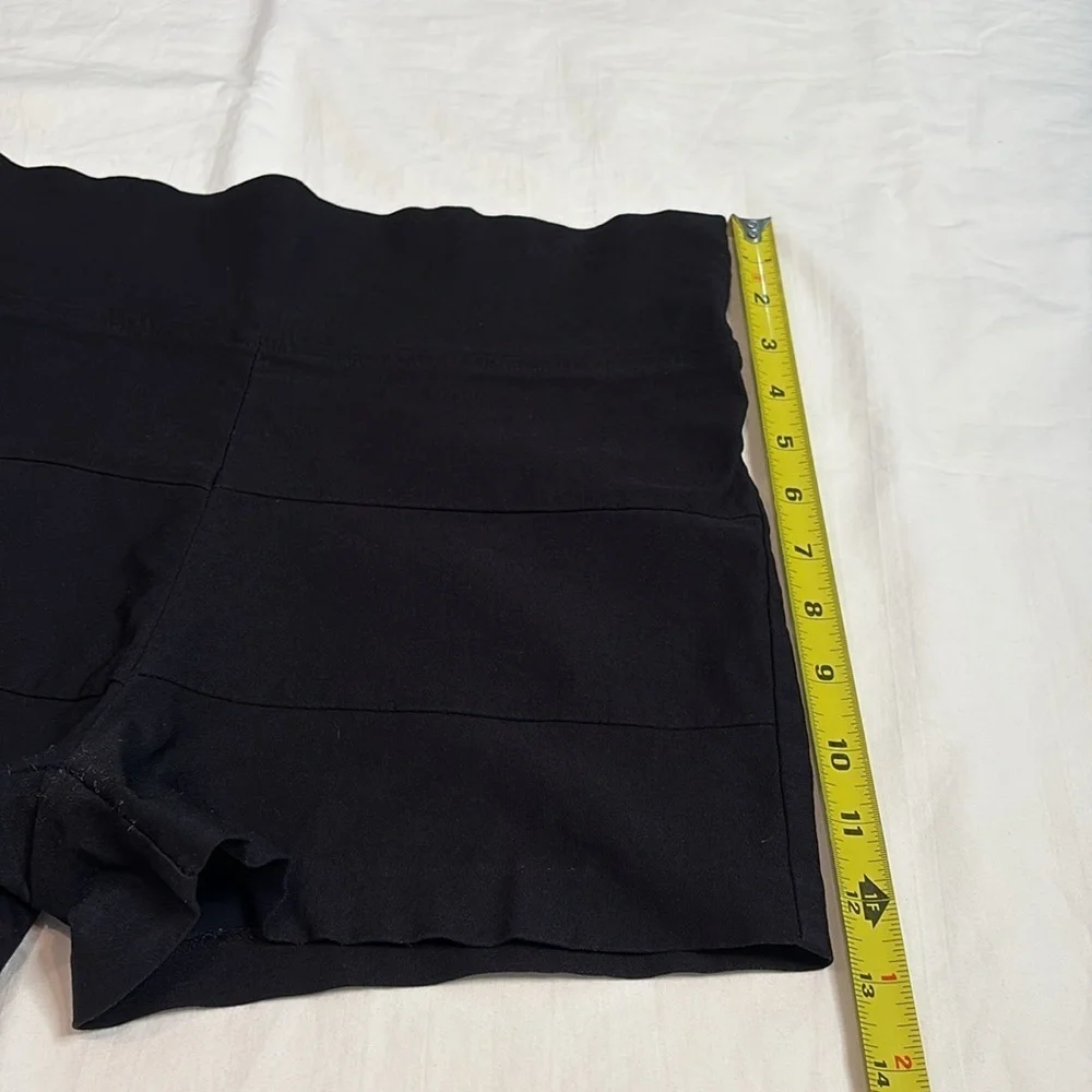 Love Culture Black High Waist Pull On Shorts with Panels in the Back. Large